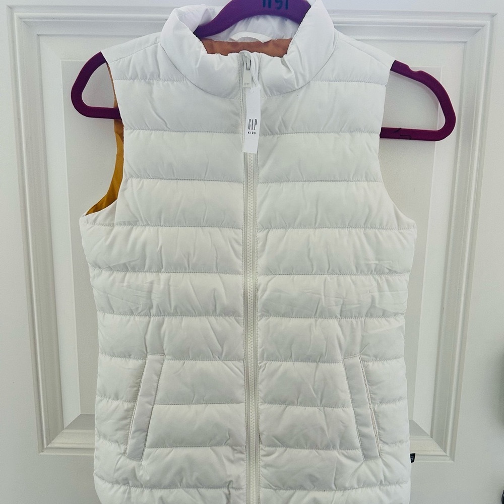 GAP Teen White Puffer Vest